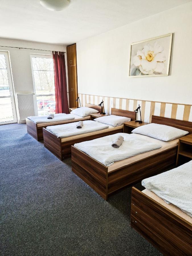 Hotel Ned Hockey Nymburk Exteriör bild
